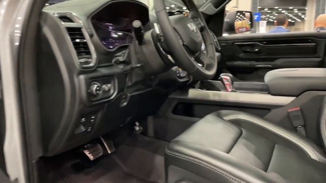 2023 Ram 1500 Rebel G/T Night Edition смотреть онлайн