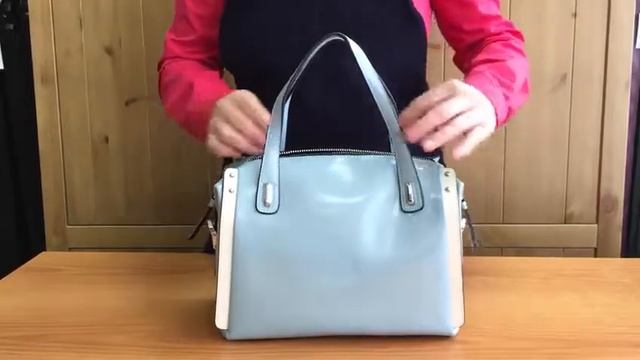 Глянцевая кожаная сумка 1791AK смотреть онлайн