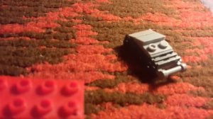 Как сделать  лего танк?