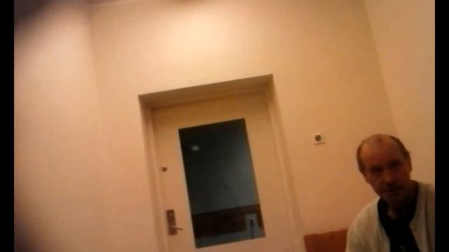 Шизофреник. Параноидная шизофрения/психушка