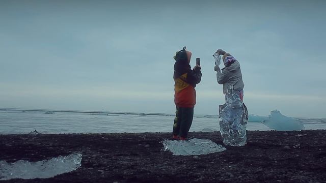 Jak PRZEŻYĆ podróż? [BOOOSKIE PODRÓŻE • ISLANDIA] смотреть онлайн