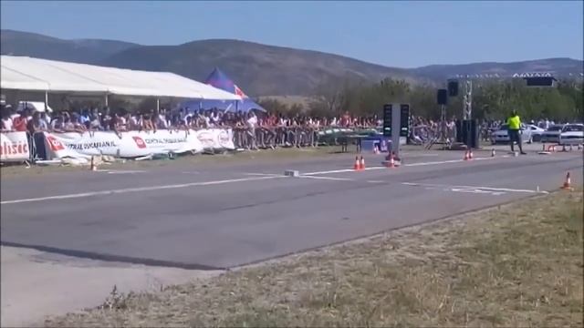 VW Jetta Mk1 GLI vs Audi A3 1.8T смотреть онлайн