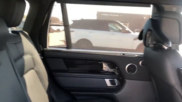 2018 Range Rover LWB V8 смотреть онлайн