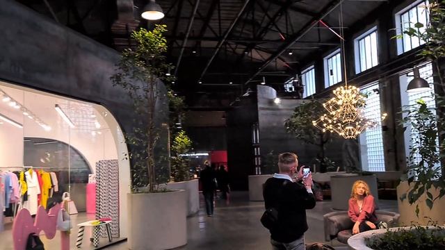 4k Virtual Tour of Supermetal, Moscow's Hottest New Destination смотреть онлайн