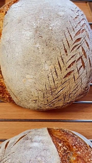 Хлеб на закваске🍞#bakery #bakerybusiness#bakerycakes смотреть онлайн