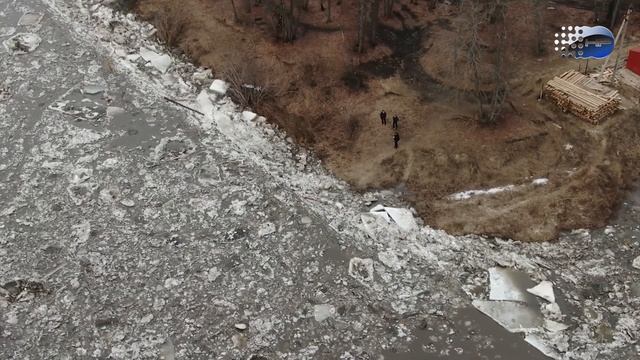 Сезон большой воды. Река Сура освободилась от ледовых оков.