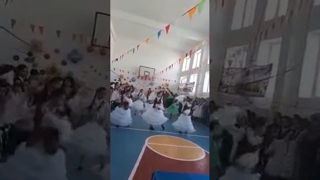 Бірлік ауылының Наурызы 6 сынып окушылары