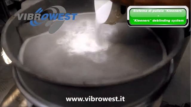 Circular Vibrating Screener mod. MR and Mesh Deblinding Systems - Plastic Polymers - Vibrowest смотреть онлайн
