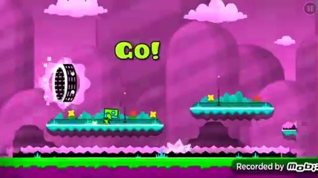 Играю в ГЕОМЕТРИЮ 3 ДЭШ смотреть онлайн