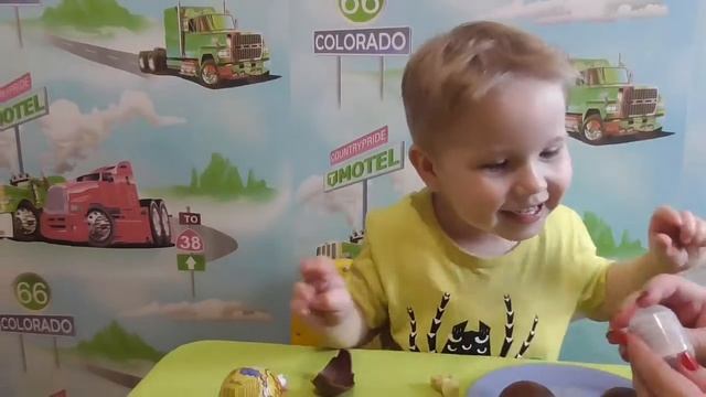 Игрушки сюрпризы в яйцах и пакетиках Peppa Pig profession Сars unboxing surprise toys & blind bags смотреть онлайн