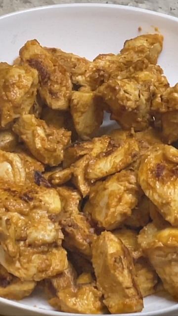 Dinner is Served #moodforfood #butterchicken #chickenrecipes #indiancuisine смотреть онлайн