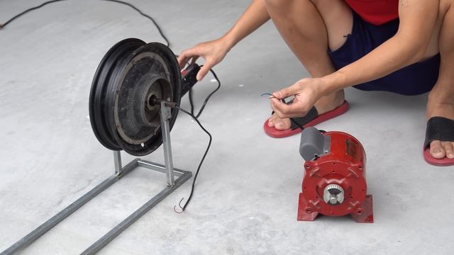 Генератор 220 вольт из мотор колеса смотреть онлайн