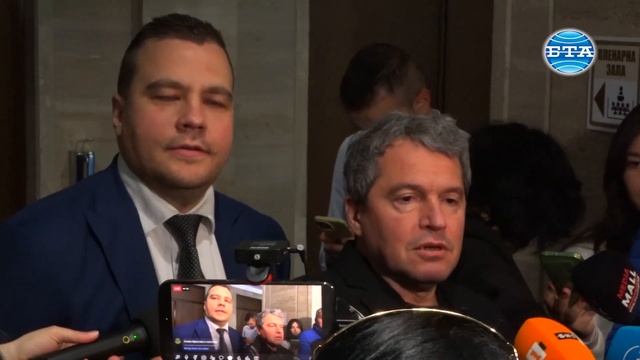 Тошко Йорданов: ПП-ДБ провалиха кворума, спасявайки Росен Желязков от дебата смотреть онлайн