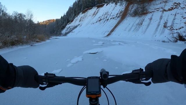 На велосипеде по реке