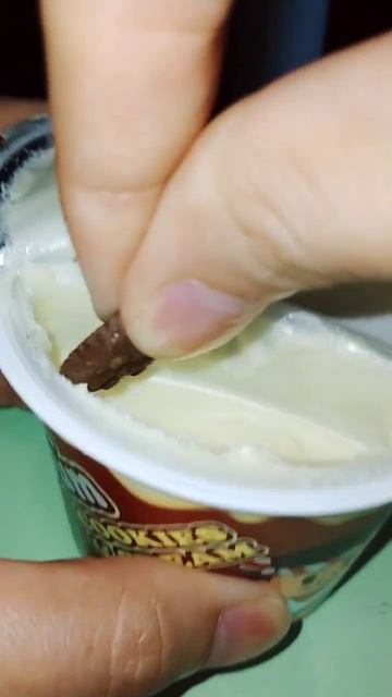 YUM YUM COOKIES & CREAM ASMR! #viral #shorts #satisfyingvideo #yummyfood #cookies #CREAM #yum смотреть онлайн