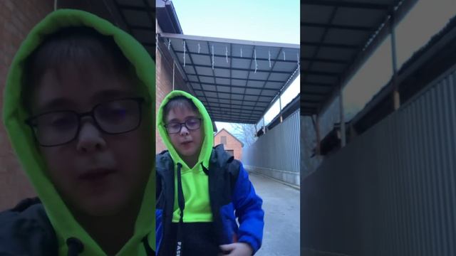 Вращение мяча на пальце! смотреть онлайн