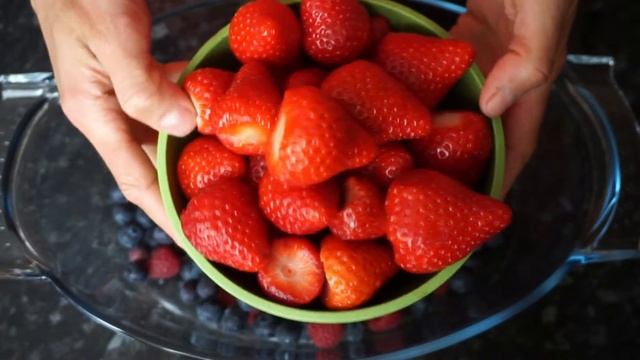 Vegan Berries Crumble Pie Vegan Easy Dessert Recipe Simple Steps with Vanilla Ice-cream смотреть онлайн
