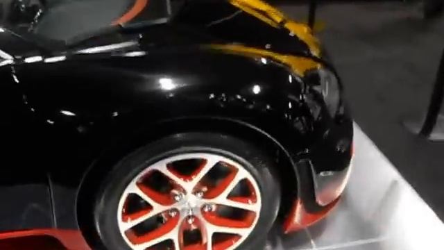 2013 Bugatti Veyron Vitesse смотреть онлайн