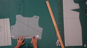 Шьем оригинальное платье в полоску. Моделирование очень комфортного платья