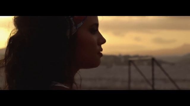 Mayra Andrade - Ilha de Santiago (Official Video) смотреть онлайн