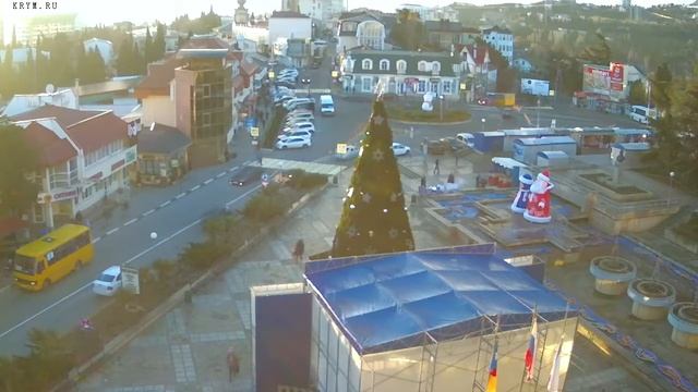 Вебкамера "Площадь Советская". Запись 28.12.2017 09:00:05 смотреть онлайн