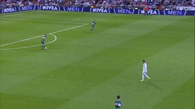 Santiago Bernabéu cantando: "Cristiano, Balón de Oro" смотреть онлайн