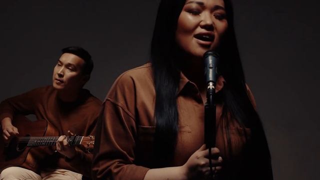 Сайзана Сюрюн и Чингис Соржу - Соглеп бээр мен смотреть онлайн