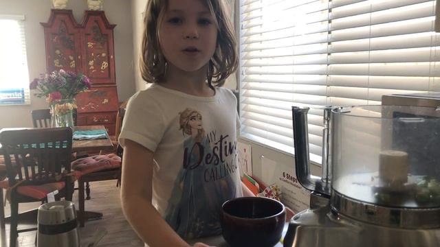 Cooking With Goldie: Fava Bean Hummus смотреть онлайн