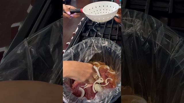 Знаменитое узбекское блюдо-не зашло мужу американцу #шортс #кухня #рецепты #узбекскийкухня смотреть онлайн