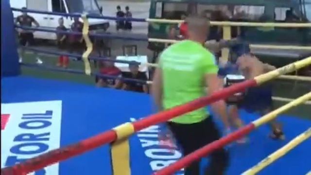 Гала вечер Пазарджик кикбокс синя каска смотреть онлайн