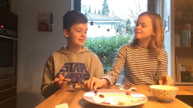 Ekel Food Challenge смотреть онлайн