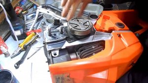 Бензопила китайская 52СС, пропала компрессия .