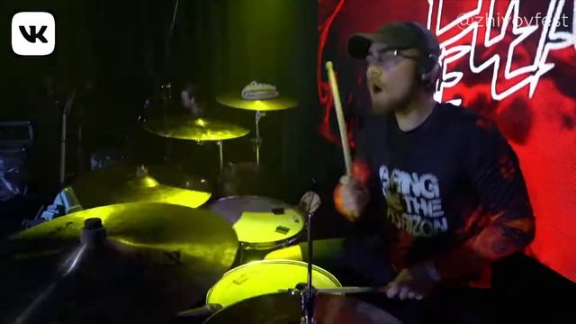 МУЗЫКАЛЬНЫЙ ФЕСТИВАЛЬ "ЖИВОЙ" - GONZO FELLAZ (СПб 21.08.2021) смотреть онлайн