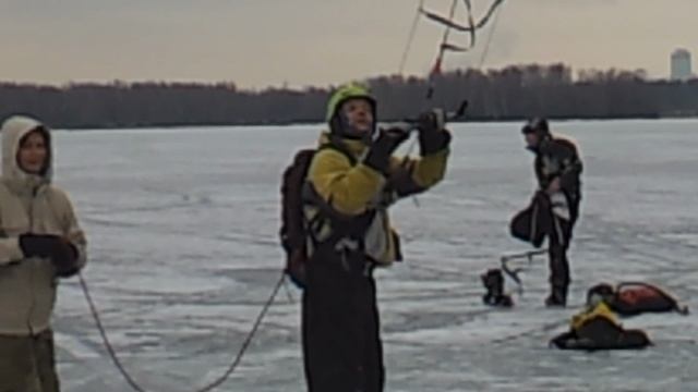 Кайт на коньках