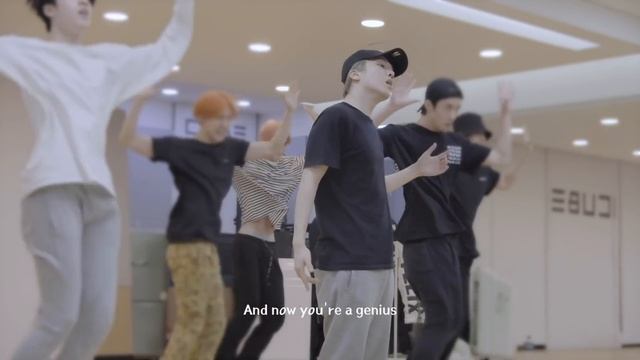 PENTAGON(펜타곤) - 'Genius (Feat. 아버지)' смотреть онлайн