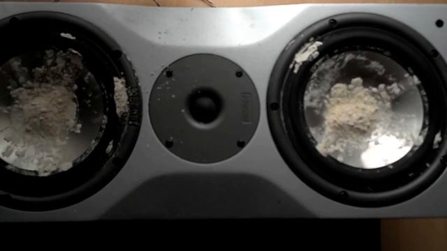 реакция порошка на бас.mp4