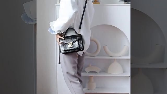 2022 กระเป๋าคาดอกผญ Messenger Bag Tote Bag Madam Peony Same Style กระเป้าสะพายผญ смотреть онлайн