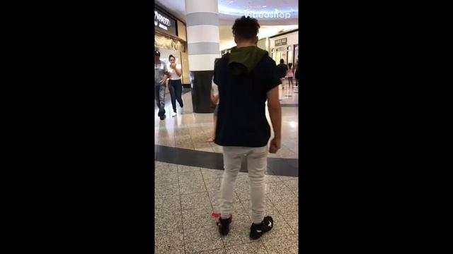 Mall Sneaker Cleaning - Unintentional ASMR смотреть онлайн