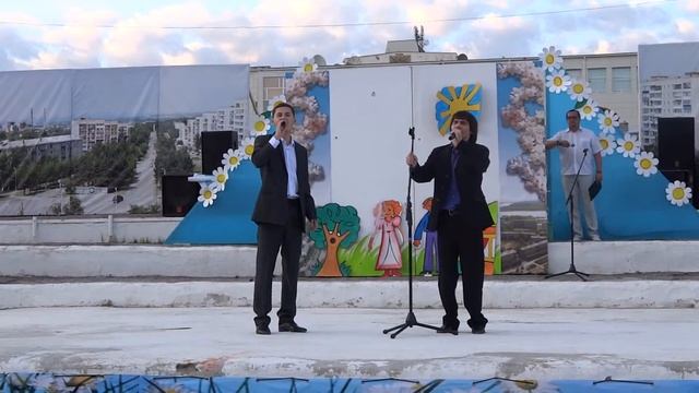 19.06.2015 День города. Cover "НЕ В ТВОЁМ ФОРМАТЕ". Исп. Алексей Гаевой и Валерий Глазко смотреть онлайн
