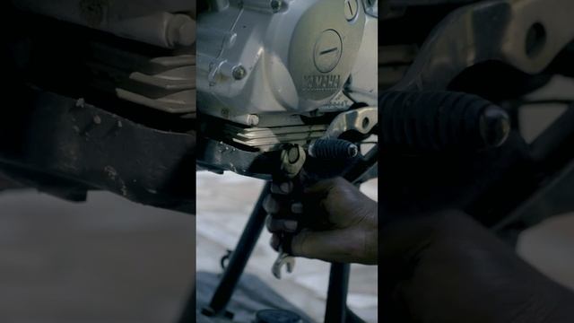 Oil change YBR 125 смотреть онлайн