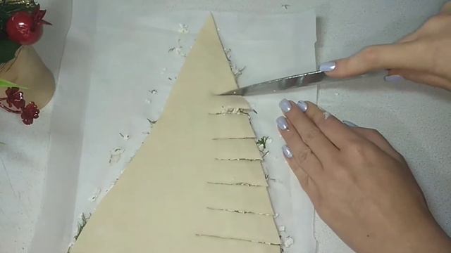 На новогодний стол.Елка из слоёного теста.Слойки с творогом@ДАВАЙТЕПРИГОТОВИМ смотреть онлайн