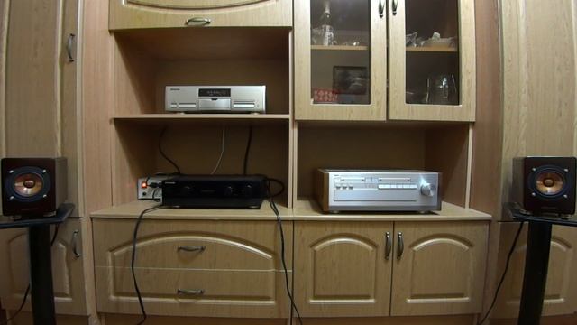 Pioneer A-UK 3, Pioneer T 04, JVC 9/ Sansui AU-a707 MR, Pioneer T 06, JVC 9. Lemongrass  