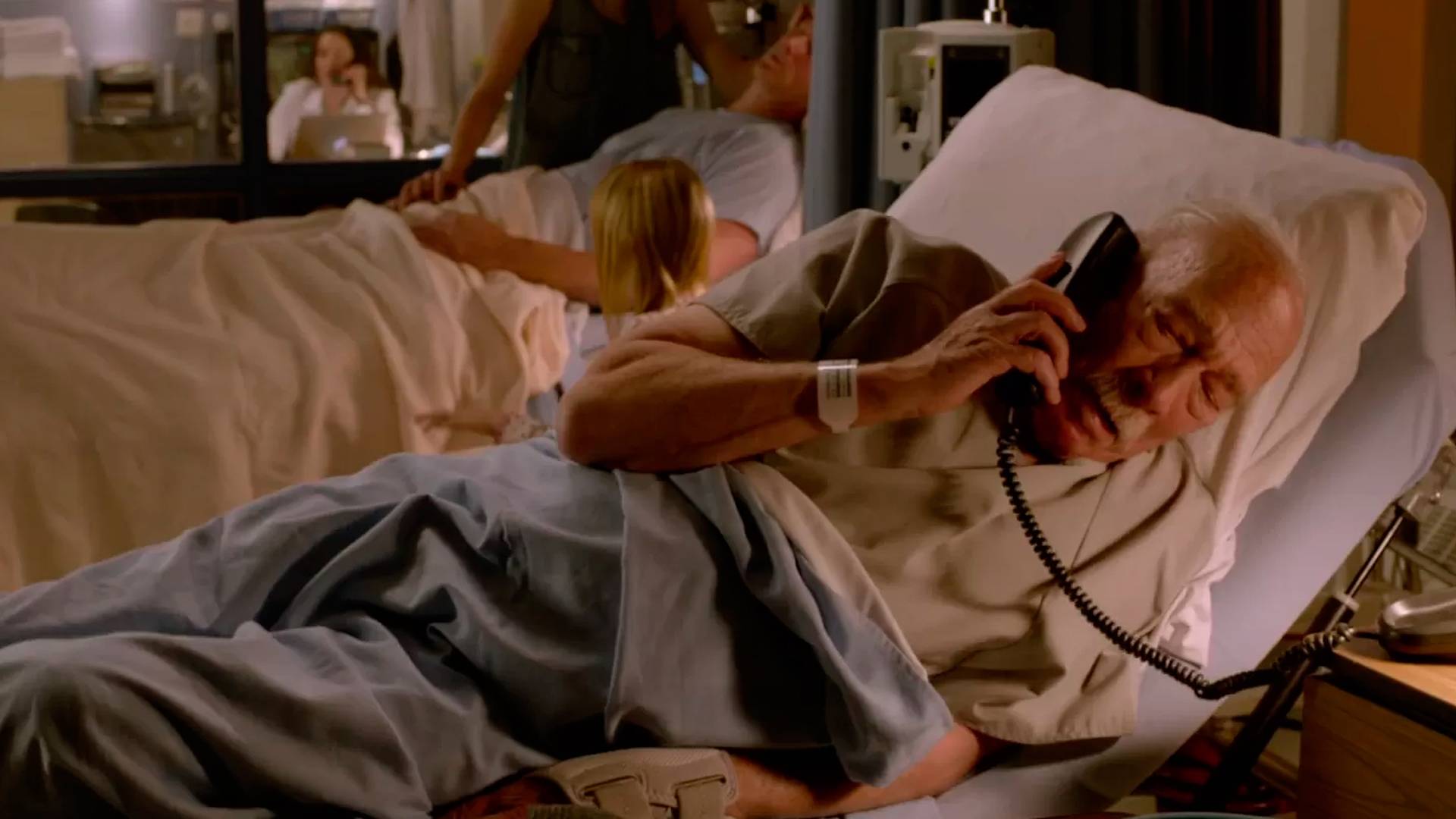 36427Помнить (2015) — Русский трейлер смотреть онлайн