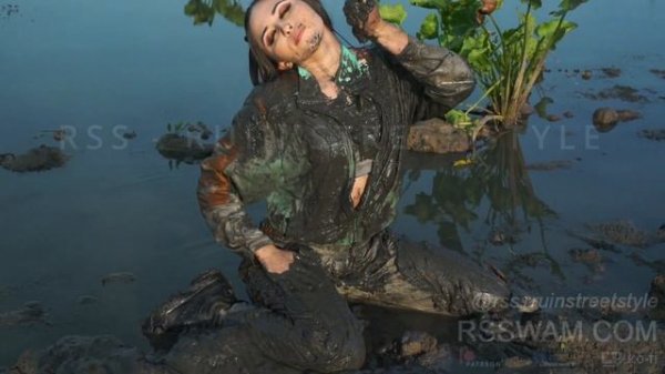 KAPPA BANDA Tracksuit & FILA Sneaker Destoryed In Her Muddy Training Day | MUD GIRL | Sporty Wetloo