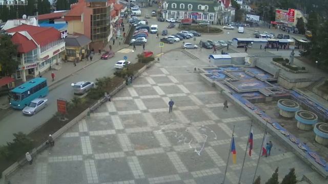 Вебкамера "Площадь Советская". Запись 22.02.2017 10:00:05 смотреть онлайн