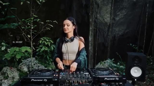 🎧Dj Korolova 🔊 5UTRA & Ваня Дмитриченко - Ты даже не представляешь ( Remix 2024 )🎶 смотреть онлайн