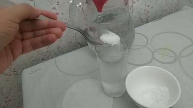 Эксперимент жасау.Су және тұзды уксусты қойып жағымсыз энергетиканы кетіреміз