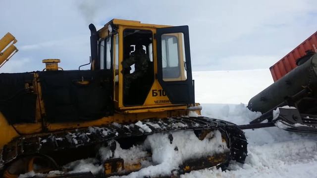 Чуть не перевернули смотреть онлайн