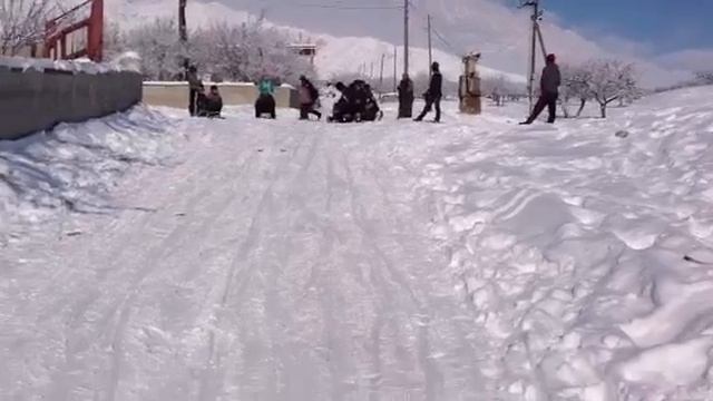 Рахата. Паровоз смотреть онлайн