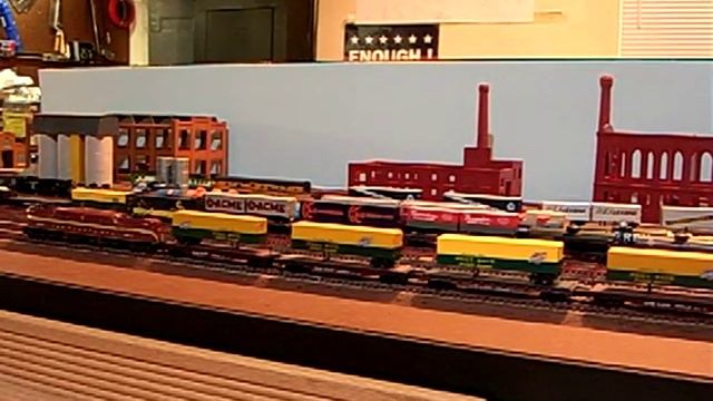 N Scale Kato PRR Pennsylvania Railraod GG1 with ESU Loksound Micro Sound Decoder смотреть онлайн